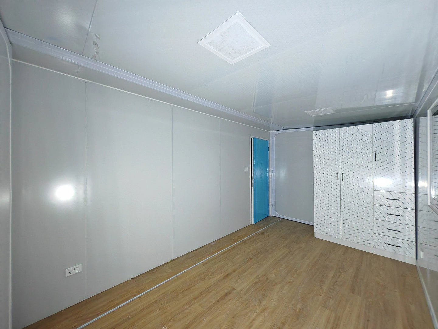 30ft expandable container house 1 - 4 bedrooms 1 - 2bathroom for granny flat ADU - Efumily International